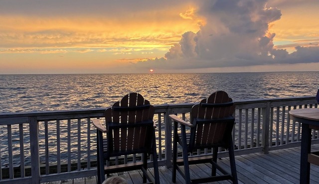 Charming house on the Delaware Bay in delightful Reeds Beach with AC, WiFi