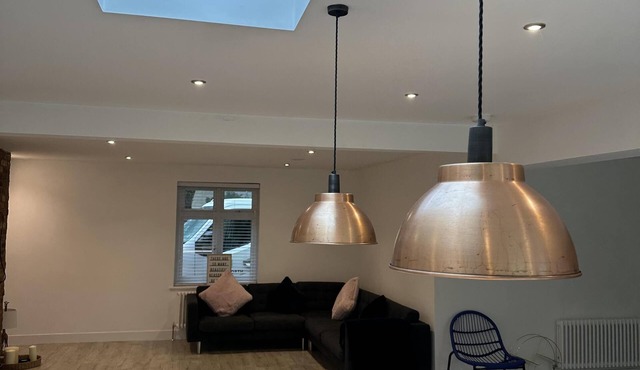 Charming Hampshire House Retreat