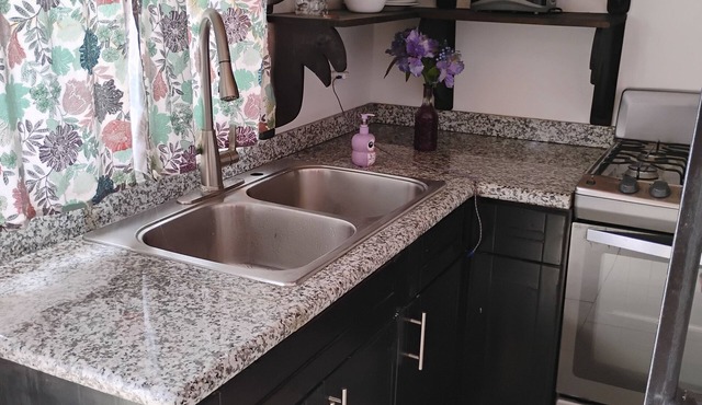 Charming Hawaiian Themed cabin in beautiful Playas de Rosarito with Pool