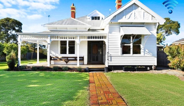 Charming Heritage - beautifully restored heritage home