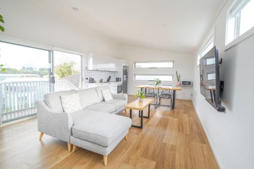 Charming Highton Hideaway between CBD and Surf Coast