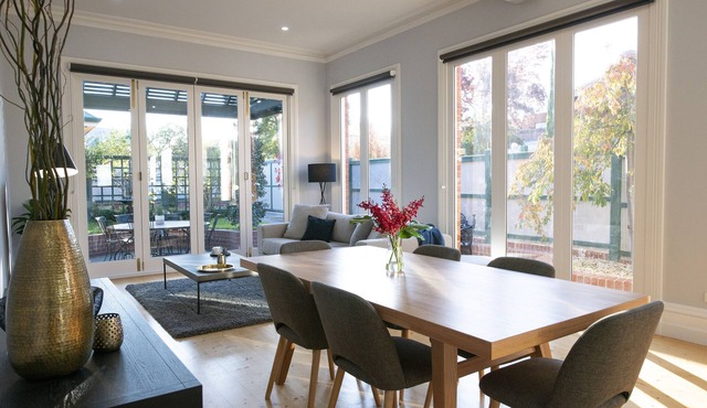 Charming Historic Home With Modern Interior - In The Heart Of Ballarat