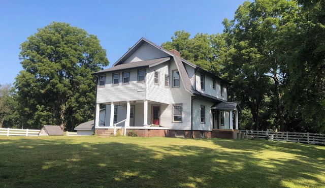 Charming historic home centrally located in Crawfordsville, near Wabash