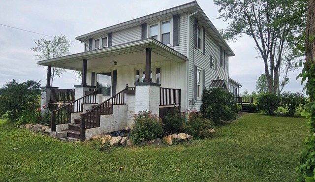 Charming & Historic 4-bedroom Farmhouse in Rock Creek with HVAC, WiFi