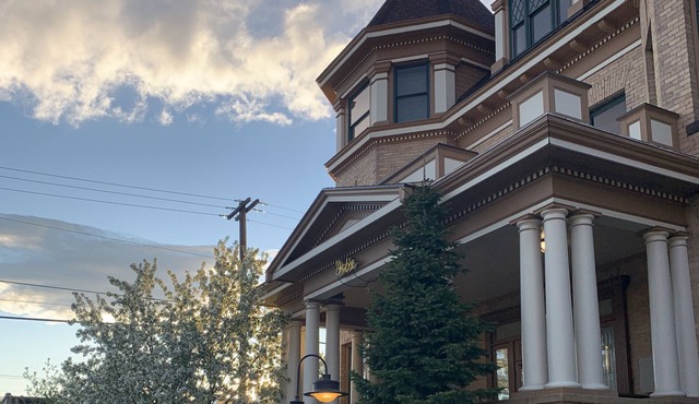 Charming & Historic Babs Condo on Hip Strip- Missoula's Best!