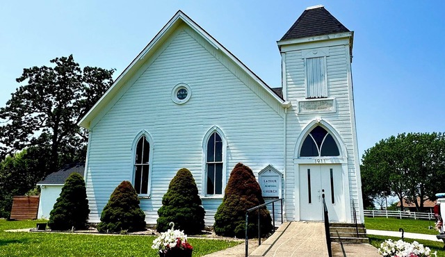 Charming historic chapel in country, perfect for Weddings and Events