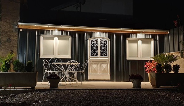 Charming historic cottage with WiFi, garden, and private terraces, in the heart of nature