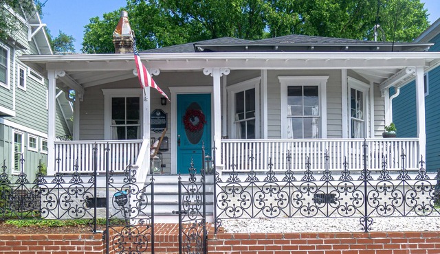 Charming Historic Empie-Possion Cottage