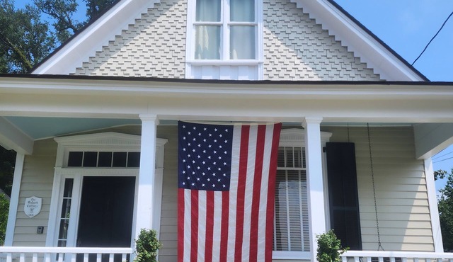 Charming Historic Home within Walking Distance to Downtown