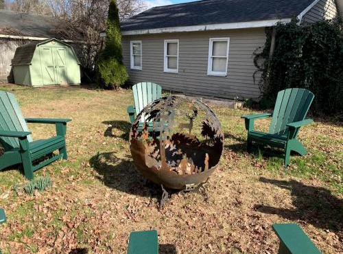 Charming Historic Riverfront Home with Garden Views near Lambertville, New Jersey