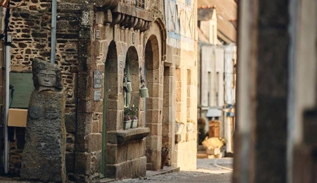 Charming house in the heart of the village