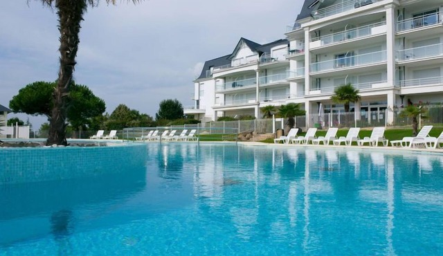 Charming holiday home at golf course