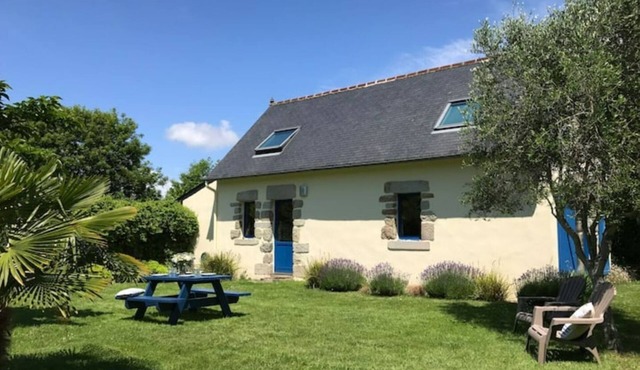 Charming house PLAGE de TRONOEN: countryside by the sea and absolute peace and quiet!