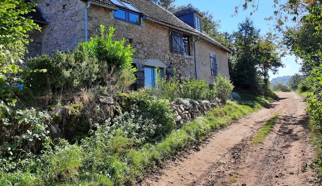 Charming holiday home in the De Morvan nature park in Burgundy