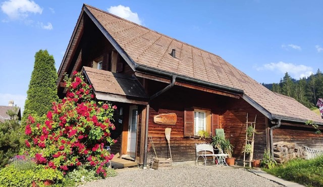 Charming holiday flat in the middle of nature