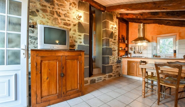 Charming holiday home near the forest