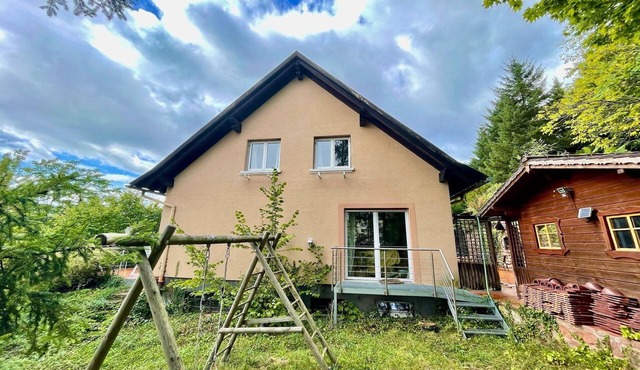 Charming holiday home with garden