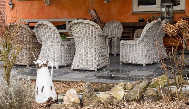 Charming Holiday Home in Hondschoote with Terrace