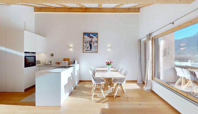 Charming holiday home in an excellent, quiet location in sun-drenched Pontresina