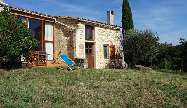 Charming holiday home with garden in the south of France