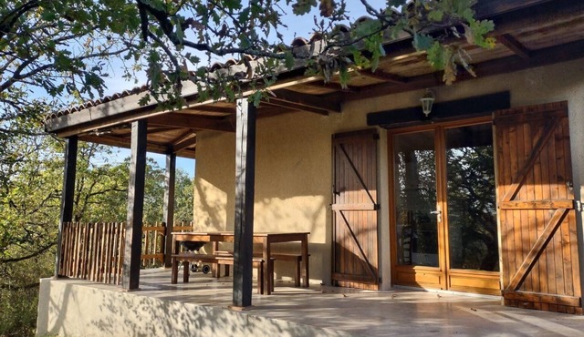 Charming holiday home in the middle of nature amidst beautiful bastide townes