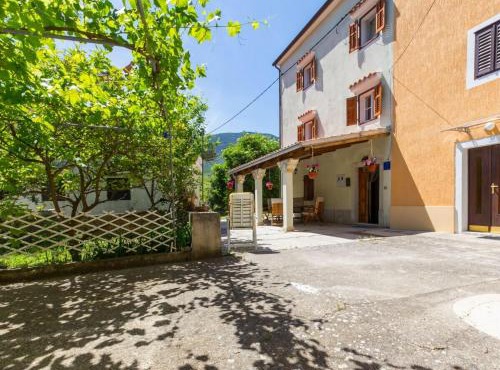 Charming Holiday Home in Nerezine