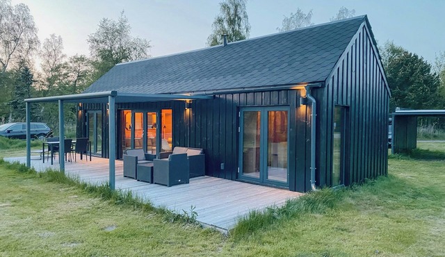 Charming holiday home near the beach