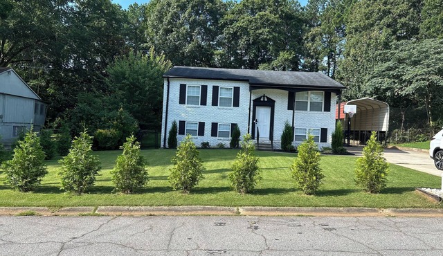 Charming Home Away From Home/Near the Atlanta Airport.