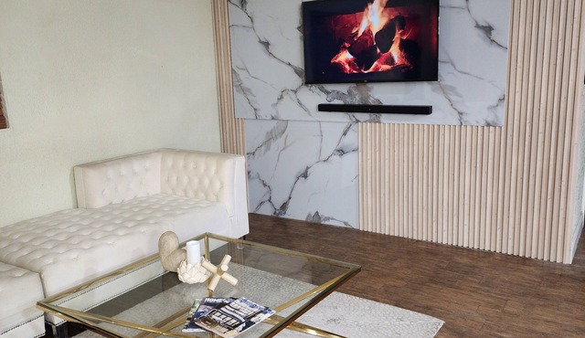 Charming Home Centrally Located in South Florida