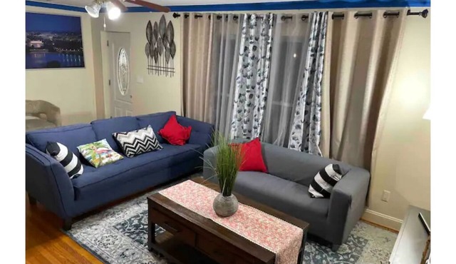 Charming Home Close to DC