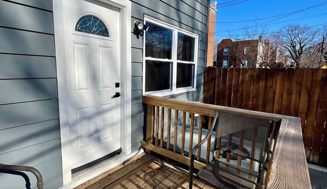 Charming Home Free Parking & Free Metro Shuttle