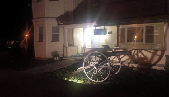 Charming home in a historic Civil War town. Families welcome!