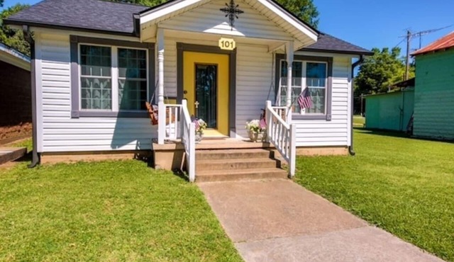 Charming home in Brighton, TN – Close to Memphis