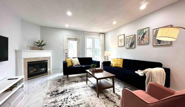 Charming Home in Prime Location North of Toronto