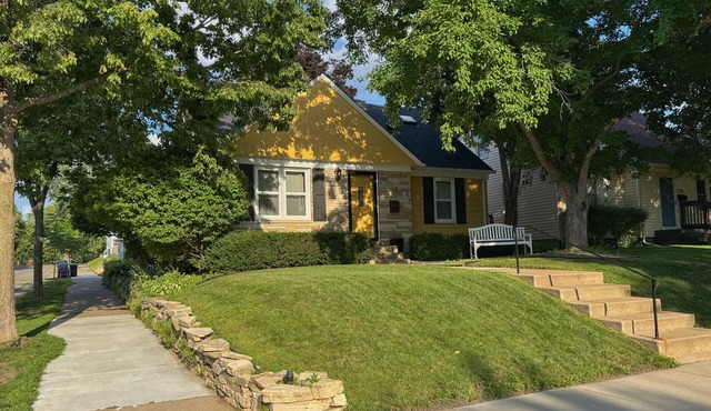 Charming Home in Quiet Historic Neighborhood Near Lakes and Downtown