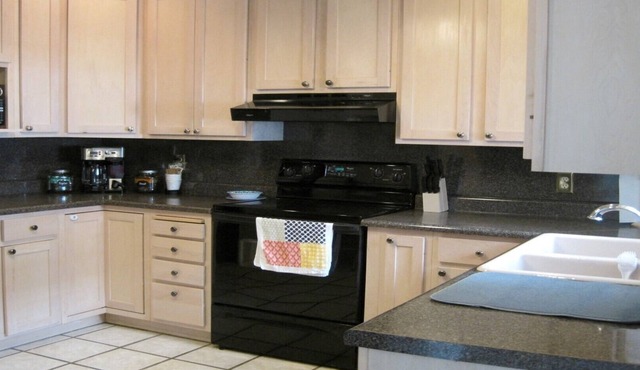 ♥ CHARMING HOME IN THE CENTER OF CANYON ♥ Walk to Downtown Square, WTAMU, & More