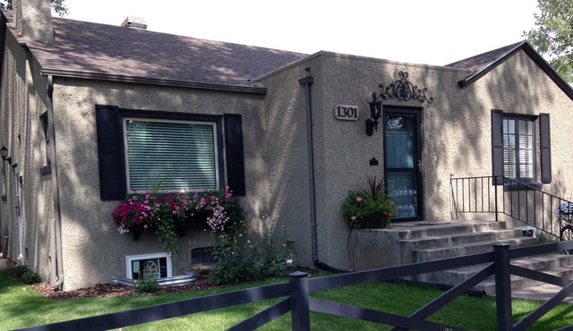 Charming Home In The Heart Of The Tree Area, 4 Blocks To University Of Wyoming!