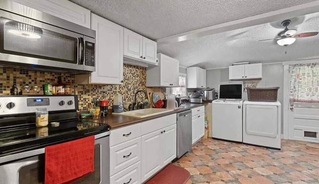 Charming Home in the Heart of Milton
