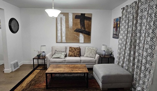 Charming home in Niagara Falls