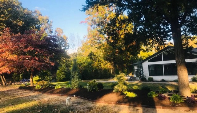 Charming Home located on Golf Course near the Ozark Mountains