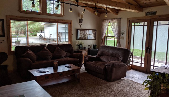 Charming Home near skiing, hiking, biking, ATVing , Lakes and Forest BEAUTIFUL!