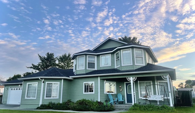 Charming home on the Cliffs of Crescent City