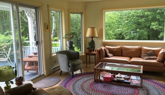 Charming Home, Panoramic Mountain Views, Ideal For Family