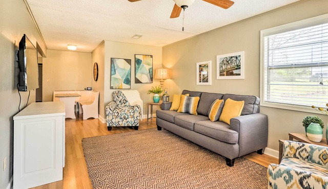 Charming Home w/Porch: Walk to Greers Ferry Lake!