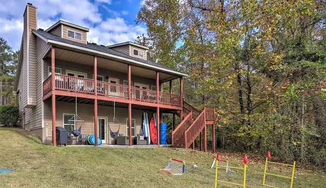 Charming Home with Fire Pit on Lake Sinclair!