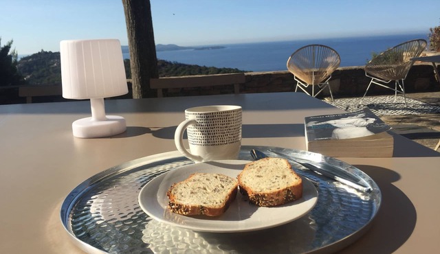 Charming house Gaou Benat. Terrace with exceptional views.