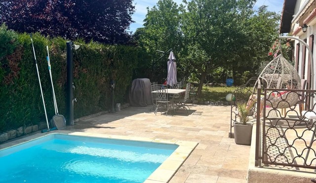 Charming house with swimming pool