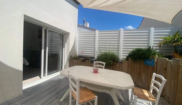 Charming House Near Beach and Forest, With Terrace and Modern Amenities