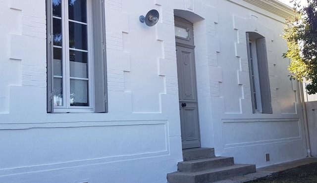 charming house tastefully restored at Château d'Oléron