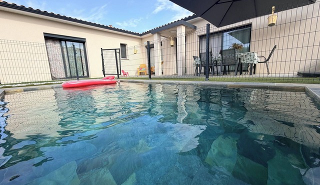 Charming house with swimming pool on the outskirts of St Guilhem le Désert